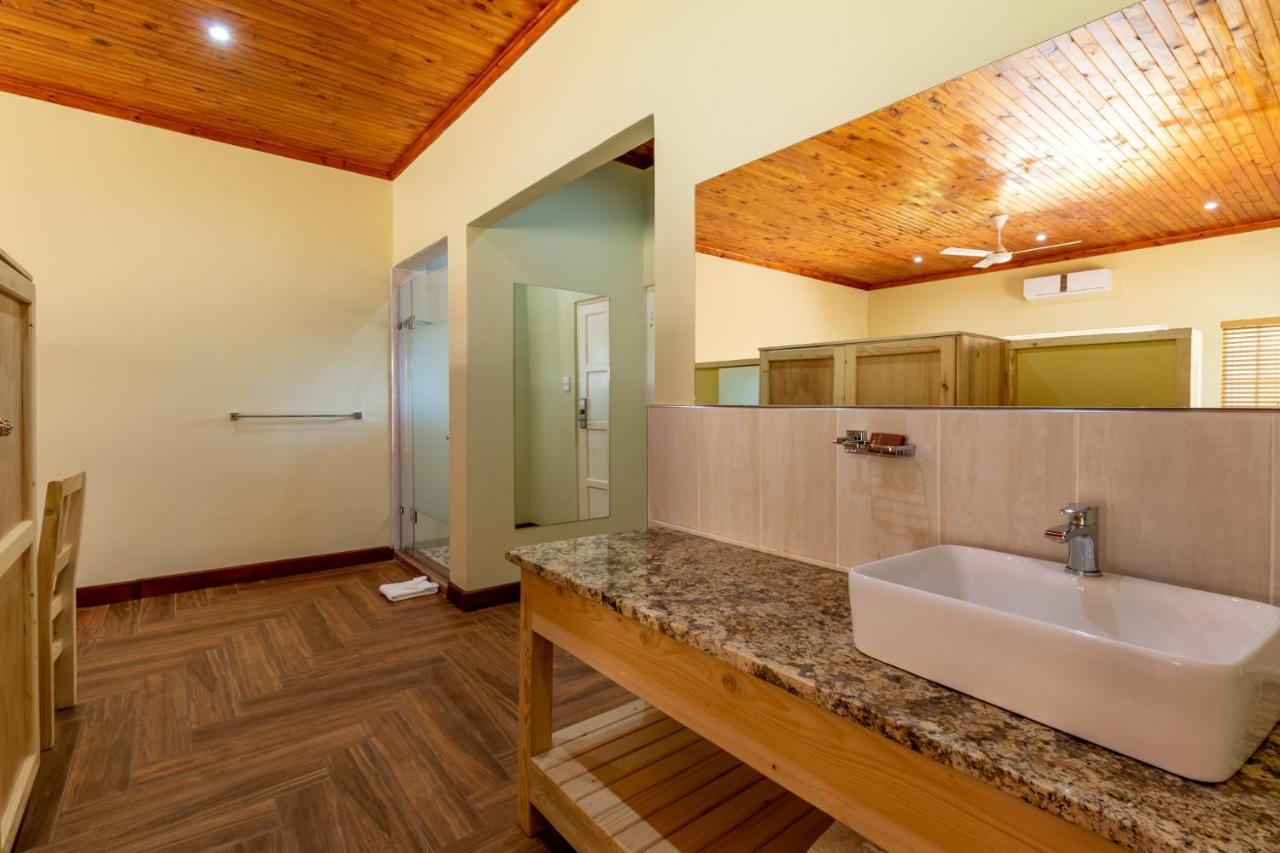 האזיביו Little Pilgrims Boutique Hotel מראה חיצוני תמונה